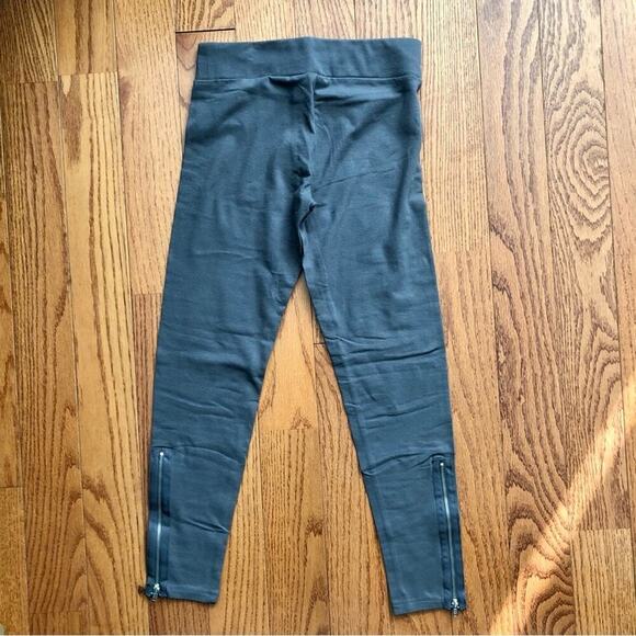 New York & Company Seamless Zipper Hem Gray Leggings Mid Rise Women’s SZ XS NWT - Picture 5 of 7